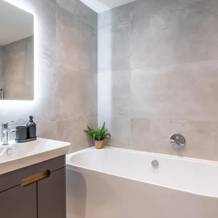 Finest Retreats - Point Holiday home *